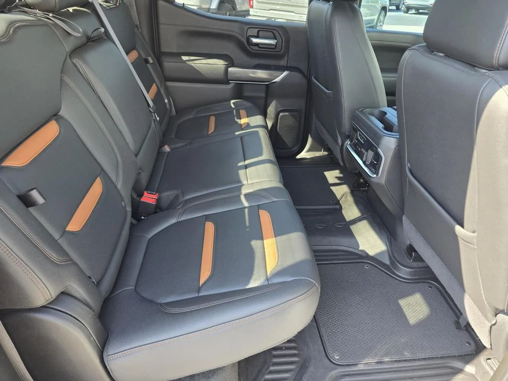 Used 2021 SUMMIT WHITE GMC AT4 image 20