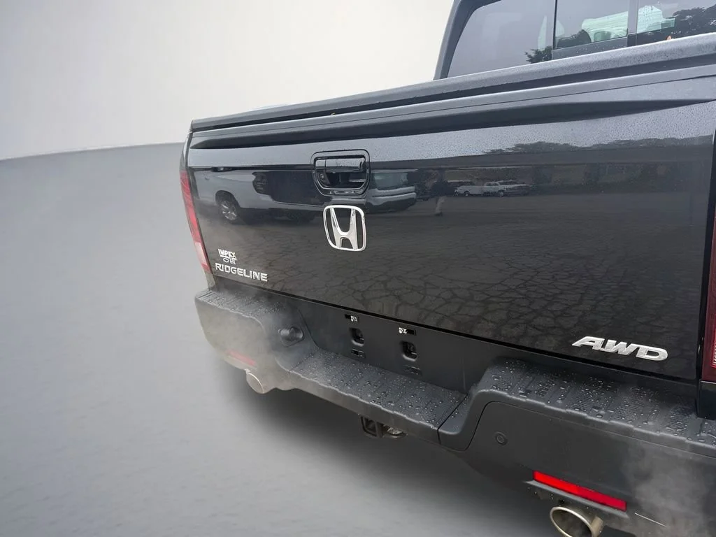 Used 2023 Black Honda RTL-E image 35