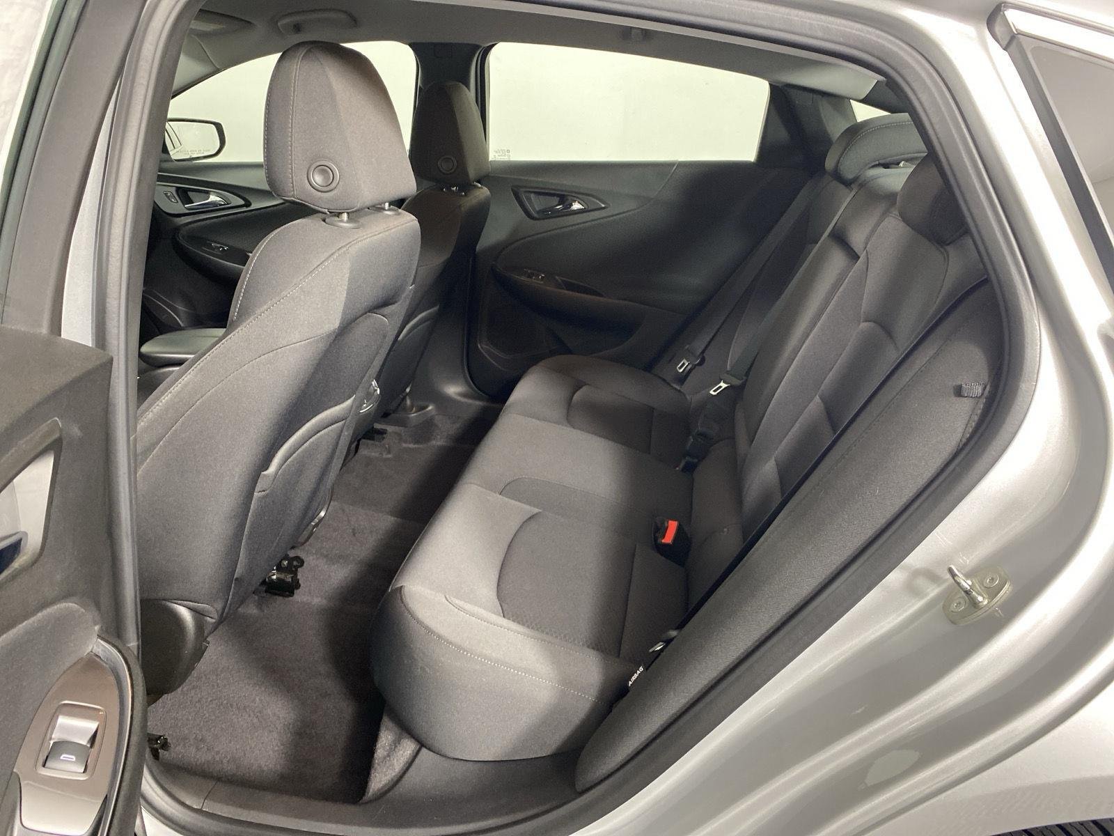 Used 2018 Silver Ice Metallic Chevrolet LT image 22