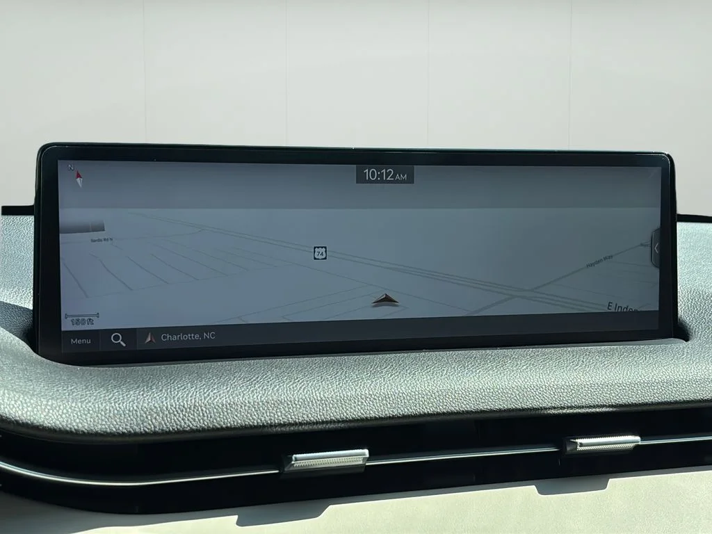 2025 GENESIS GV70 Standard - Photo 42