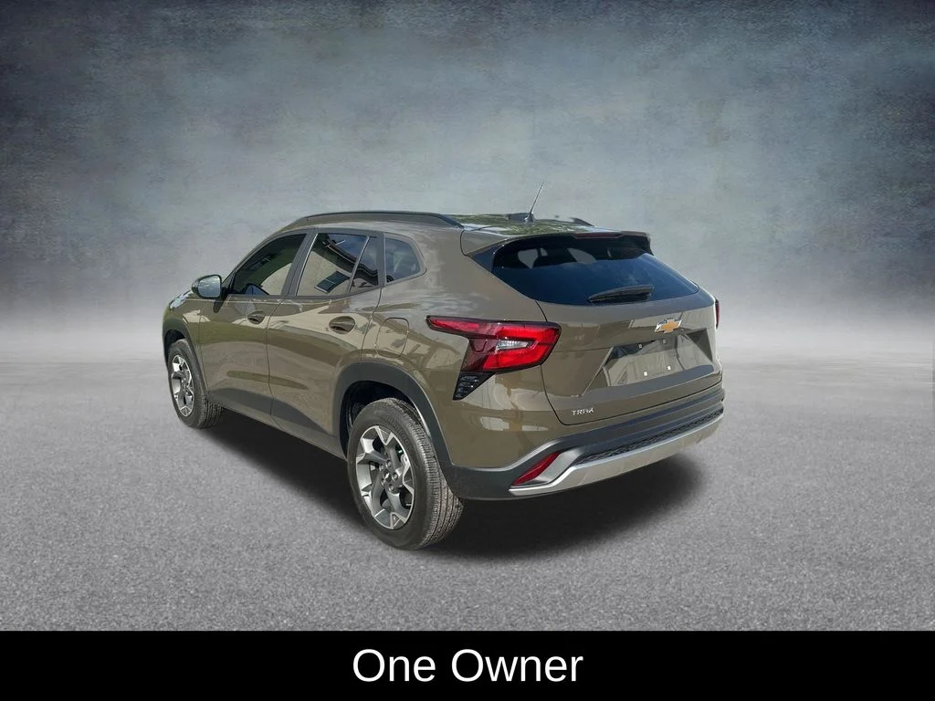 Used 2024 Harvest Bronze Metallic Chevrolet LT image 4