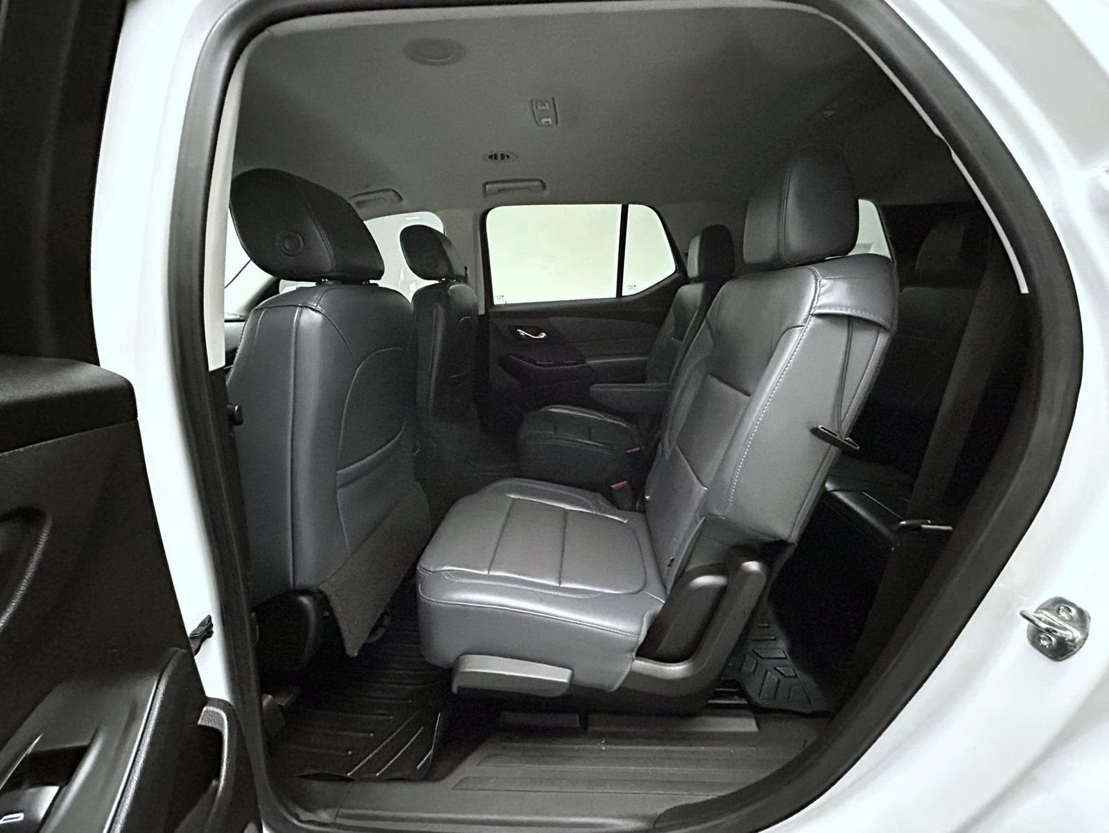 Used 2019 White Chevrolet 3LT image 20