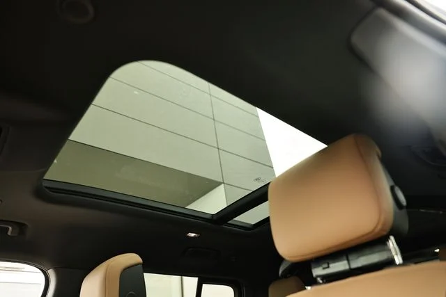 New 2026 Gray Land Rover X-Dynamic SE image 22