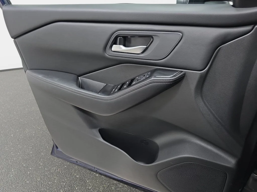 Used 2026 Blue Nissan SV image 25