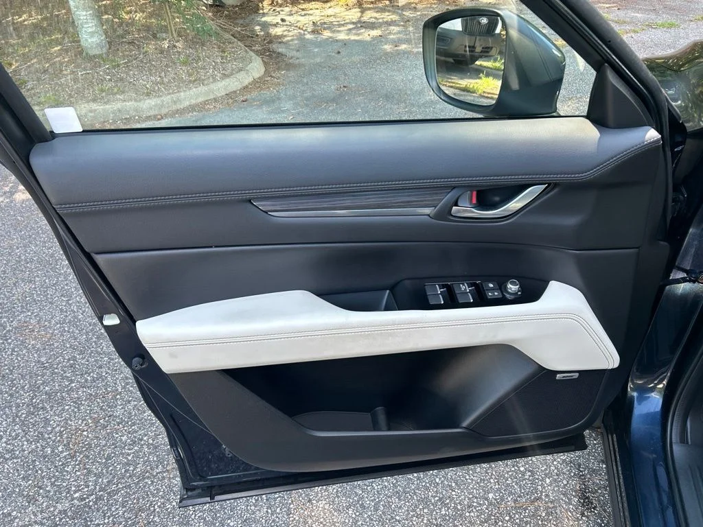 Used 2017 Blue Mazda Grand Touring image 14