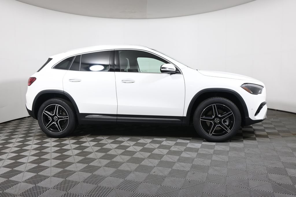 New 2026 Polar White Mercedes-Benz GLA 250 image 8