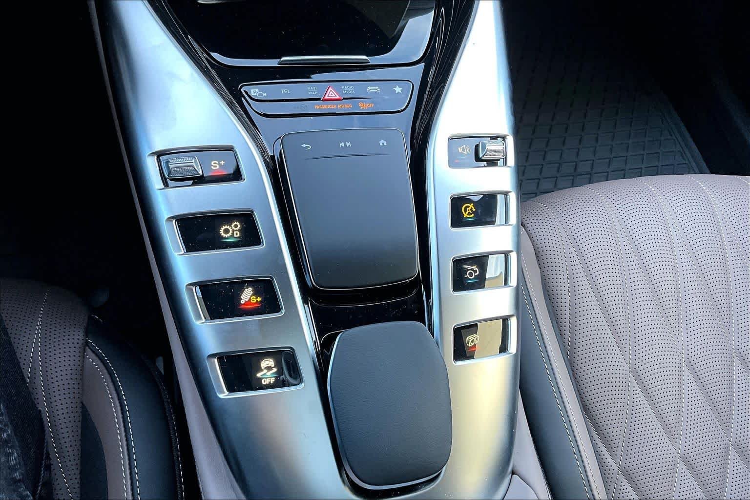 New 2026 MANUFAKTUR Moonlight White Metallic Mercedes-Benz AMG® GT 53 image 20