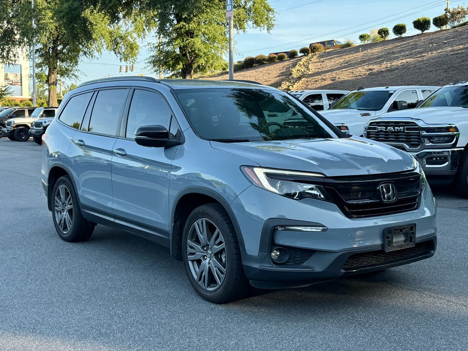 Used 2022 Sonic Gray Pearl Honda Sport image 7