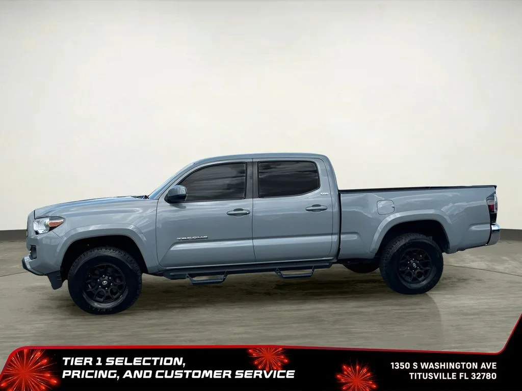 Used 2019  Toyota SR5 image 4