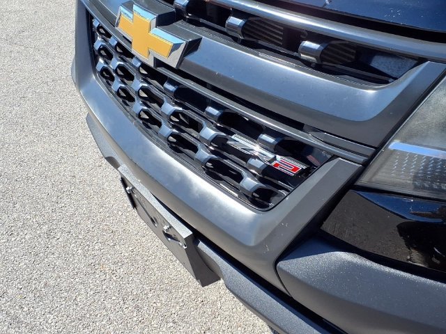 Used 2018 BLACK Chevrolet 4WD ZR2 image 9