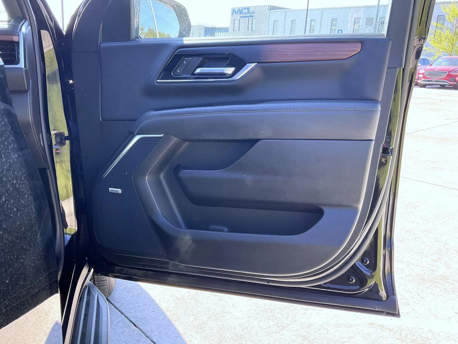 Used 2025 Black GMC Denali image 16