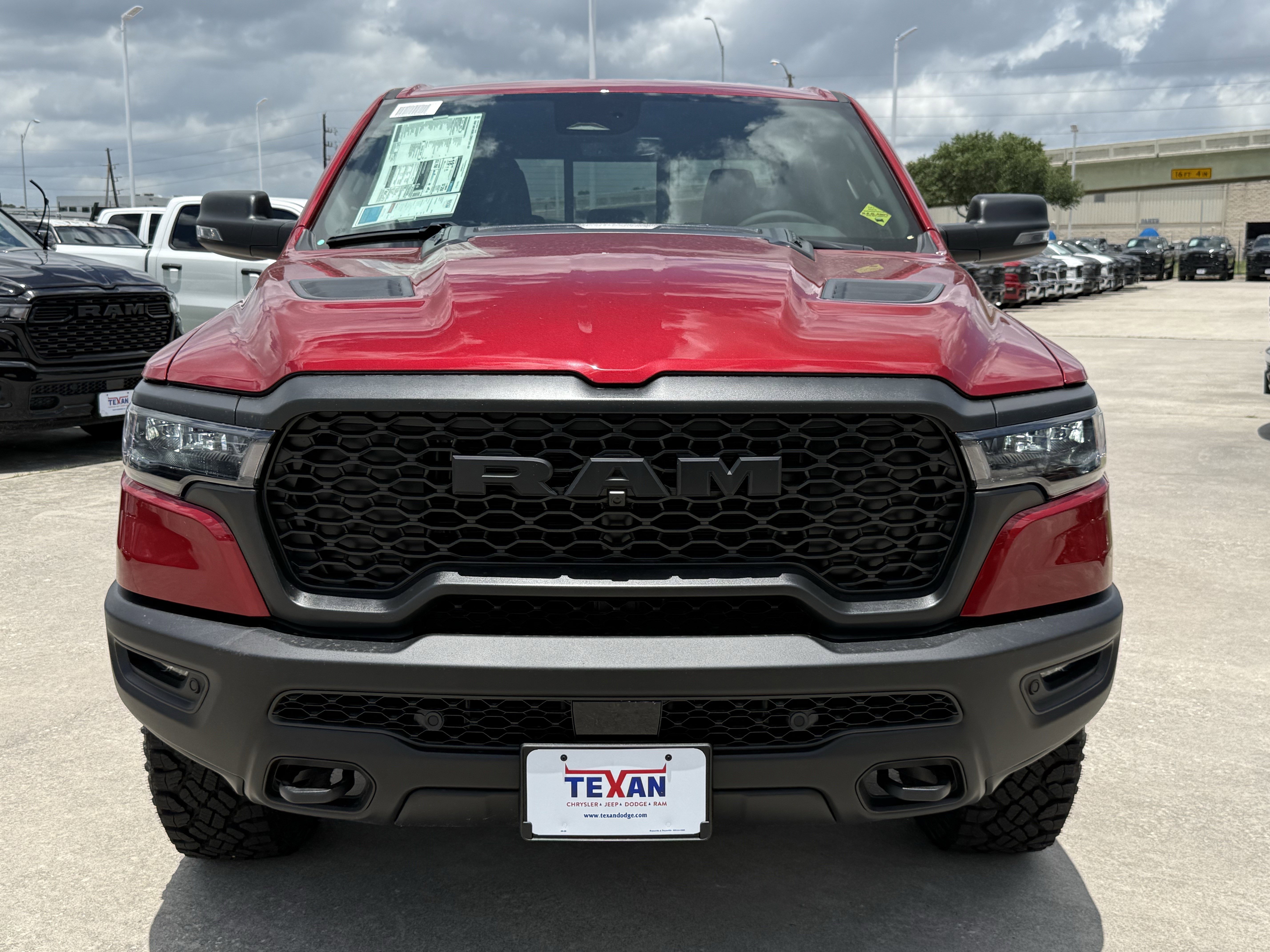 New 2026 Molten Red Pearl-Coat Exterior Paint RAM Rebel image 6