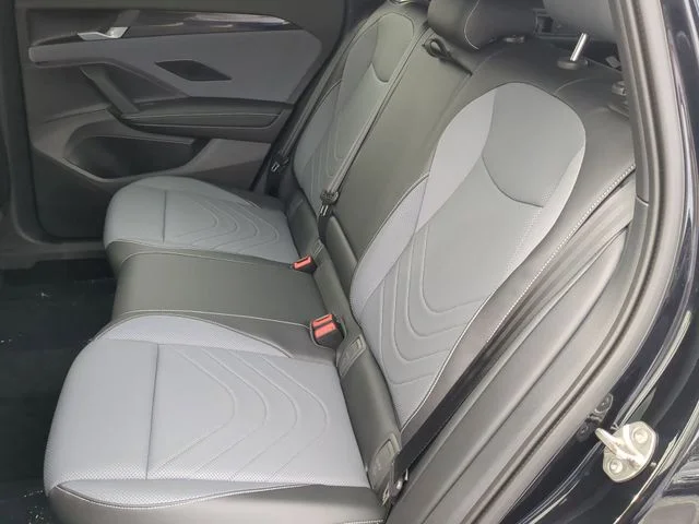 2025 Volkswagen Tiguan SE R-LINE BLACK - Photo 17