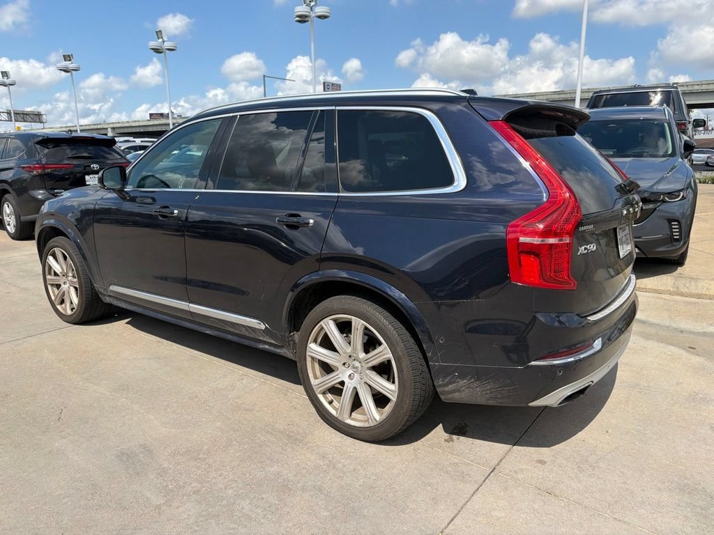 Used 2019 Magic Blue Metallic Volvo T6 Inscription image 3