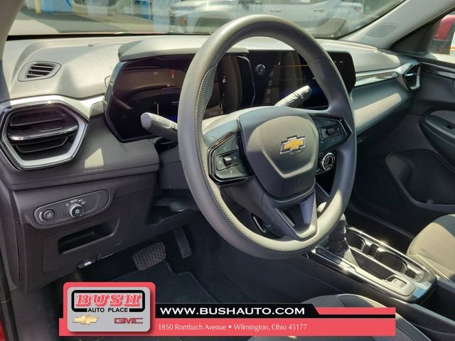 Used 2025 Crimson Metallic Chevrolet LT image 17