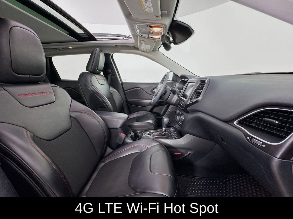 Used 2022 Bright White Clearcoat Jeep Trailhawk image 36