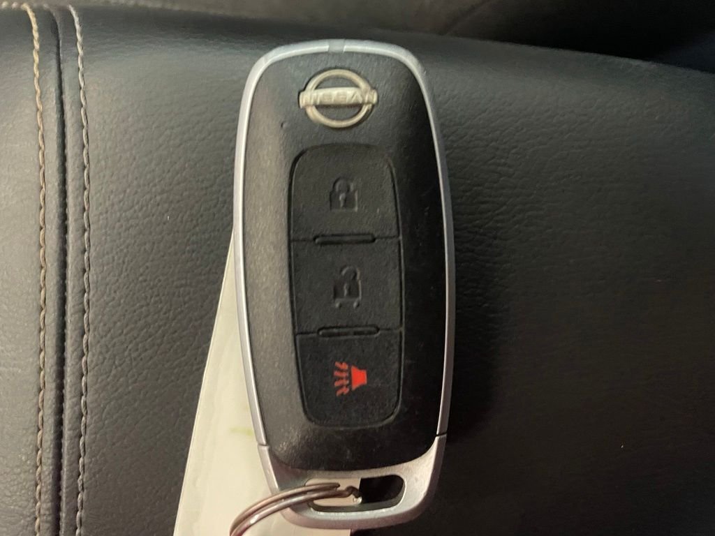 Used 2025 Blue Nissan SV image 18