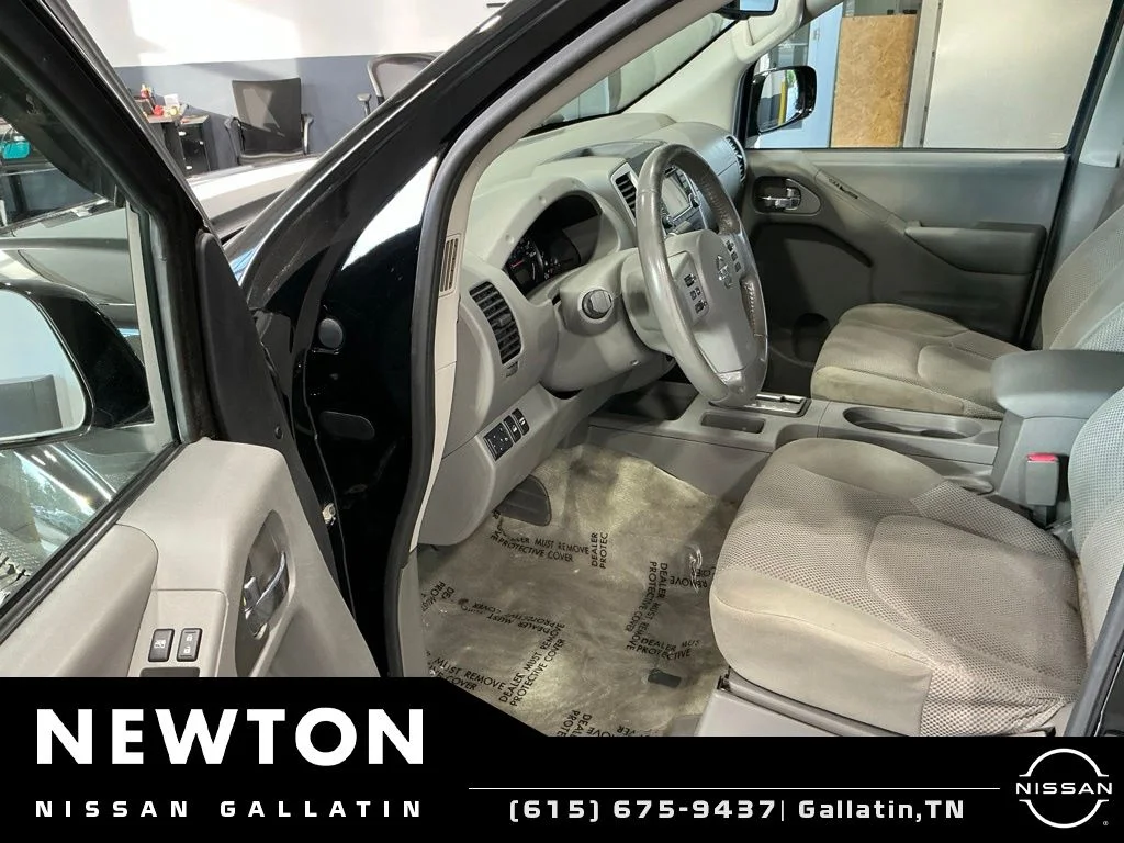 Used 2018 Magnetic Black Nissan SV image 6