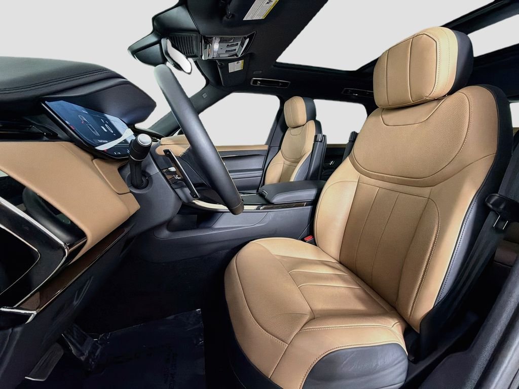 Certified Used 2025 Black Land Rover Dynamic SE image 22