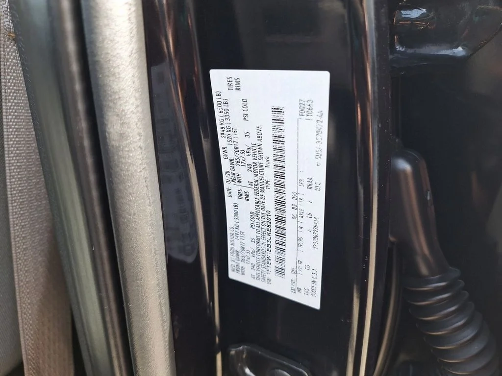 Used 2020 Black Metallic Ford XL image 34