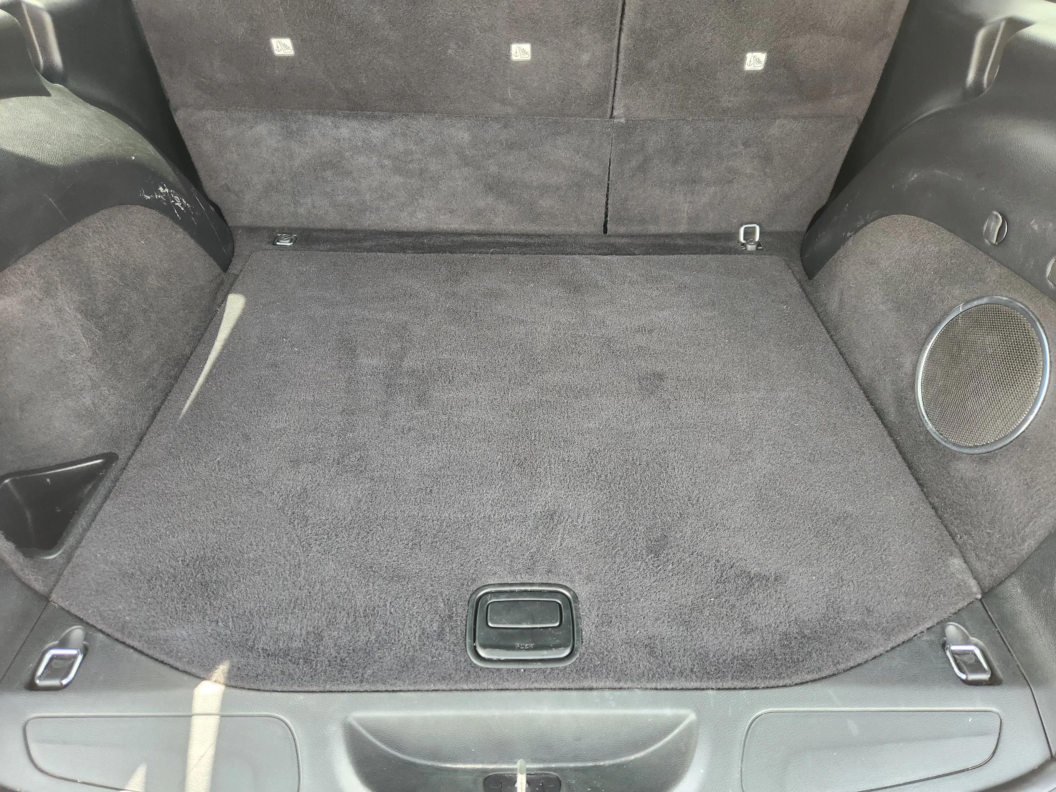 Used 2018 Granite Crystal Metallic Clearcoat Jeep Altitude image 31