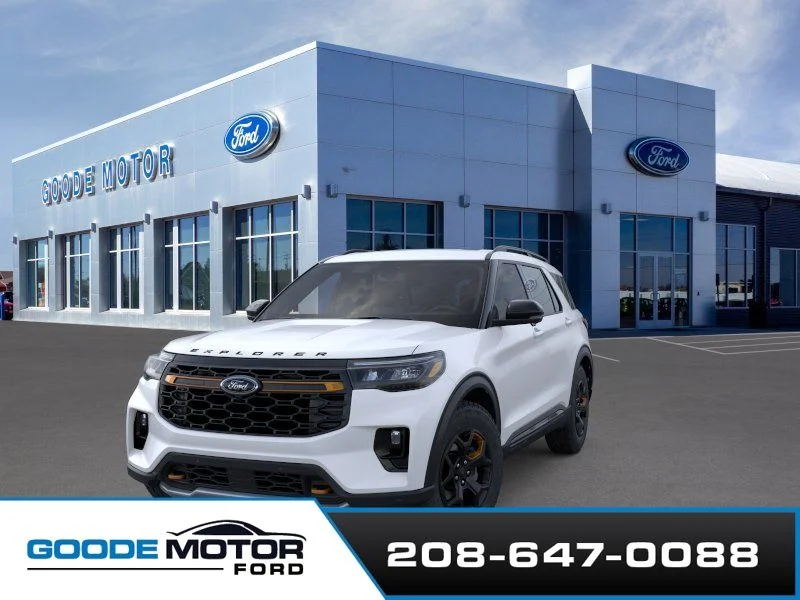 New 2026 Star White Metallic Tri-Coat Ford Tremor® image 2