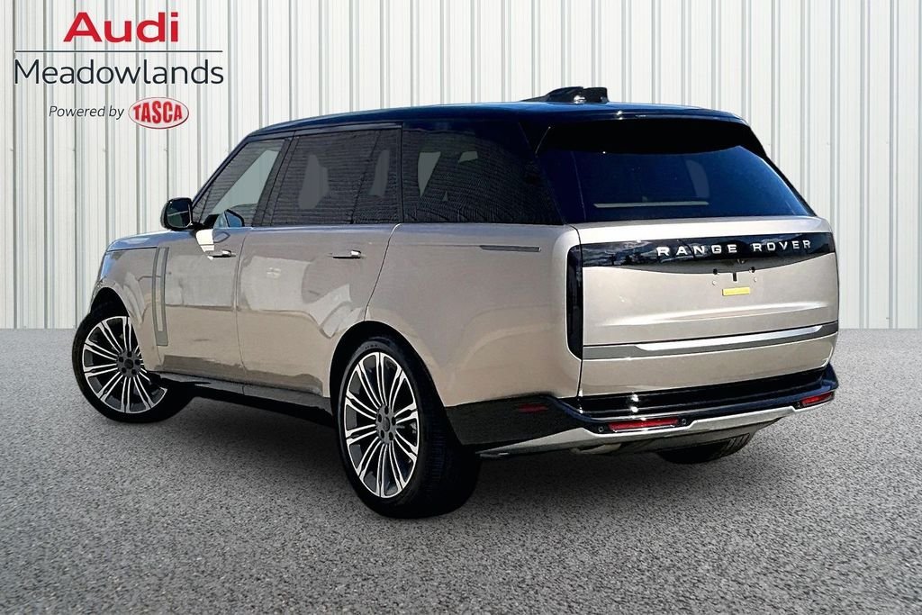 Used 2026 Gold Land Rover SE image 4