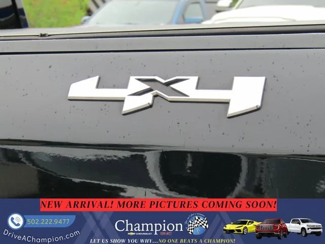Used 2023 Onyx Black GMC SLT image 10