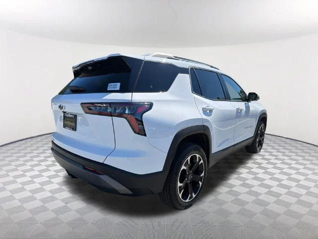 Used 2026 Summit White Chevrolet LT image 5