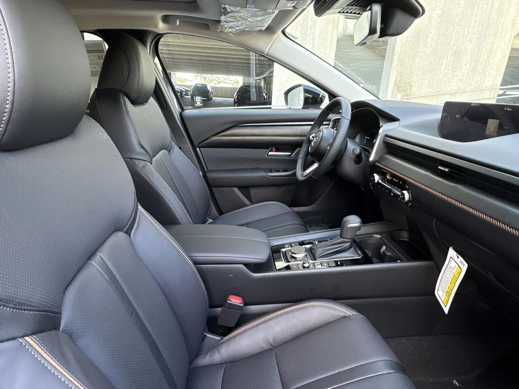 2026 Mazda CX-50 Premium Plus - Photo 10