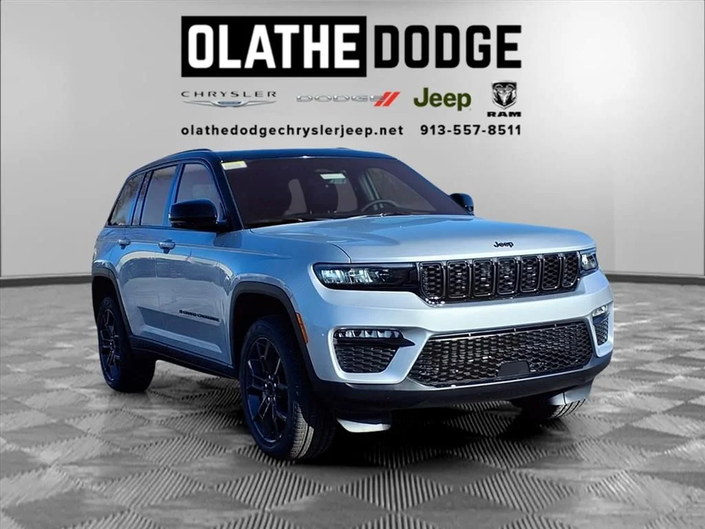 New 2025 Silver Zynith Exterior Paint Jeep Limited image 30