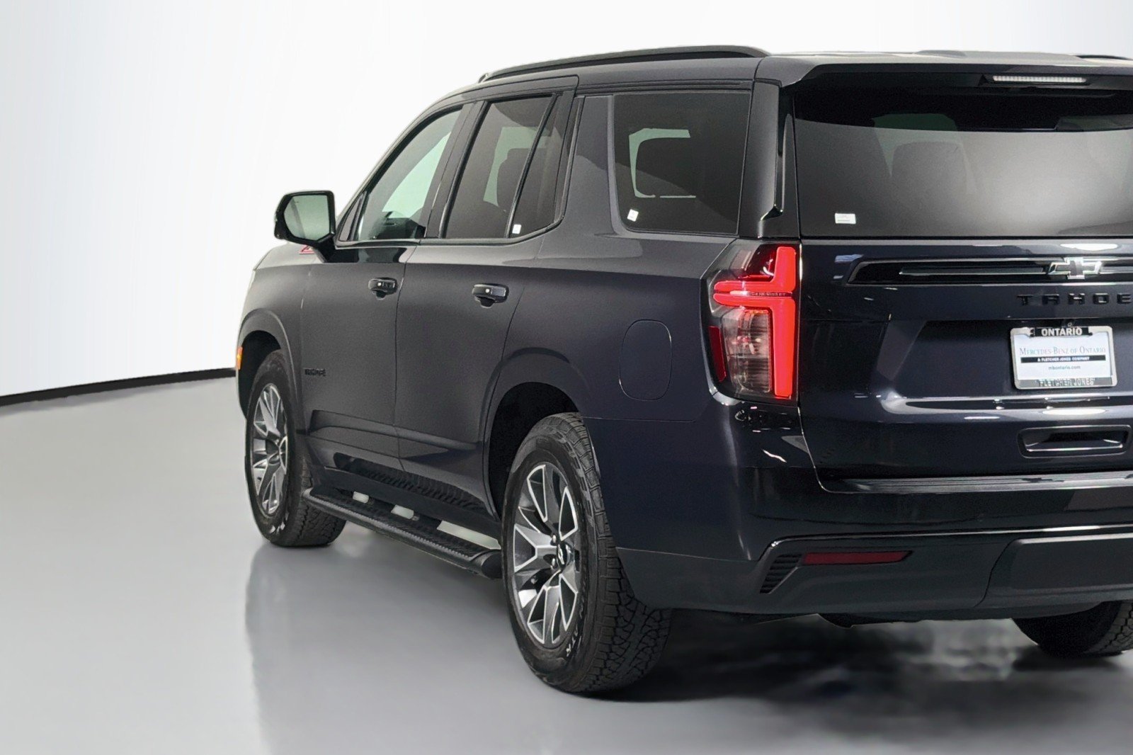 Used 2023 Dark Ash Metallic Chevrolet Z71 image 17