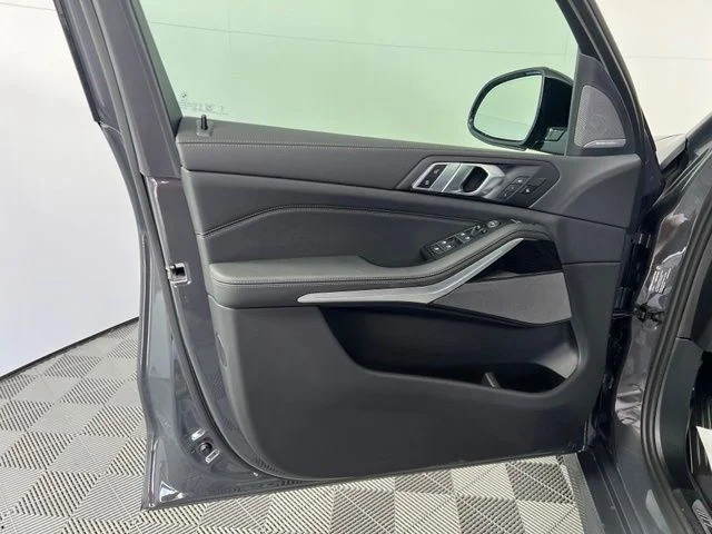New 2026 Dravit Grey Metallic BMW sDrive40i image 15