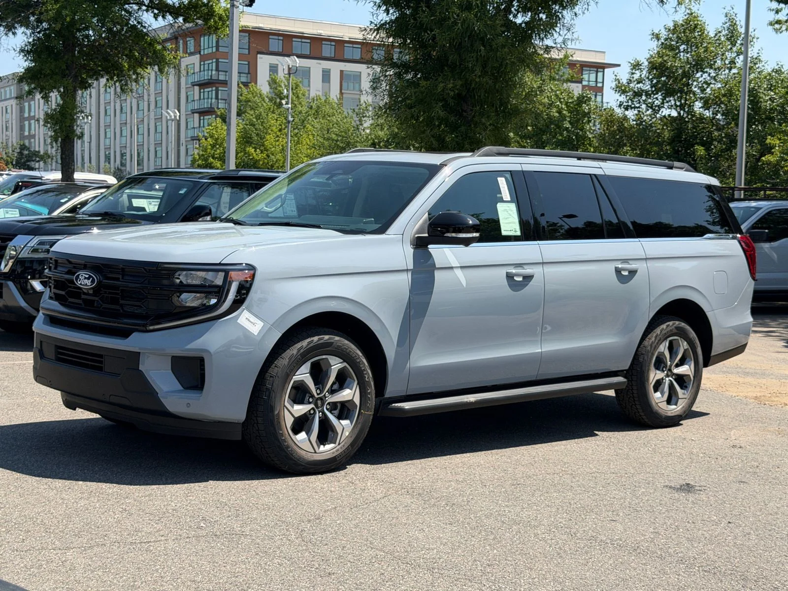 New 2027 Glacier Gray Metallic Tri-Coat Ford Active image 2