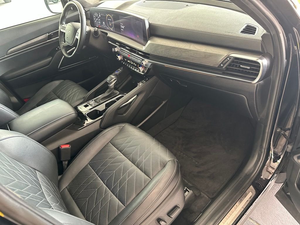 Used 2024 Black Kia SX-Prestige X-Line image 40