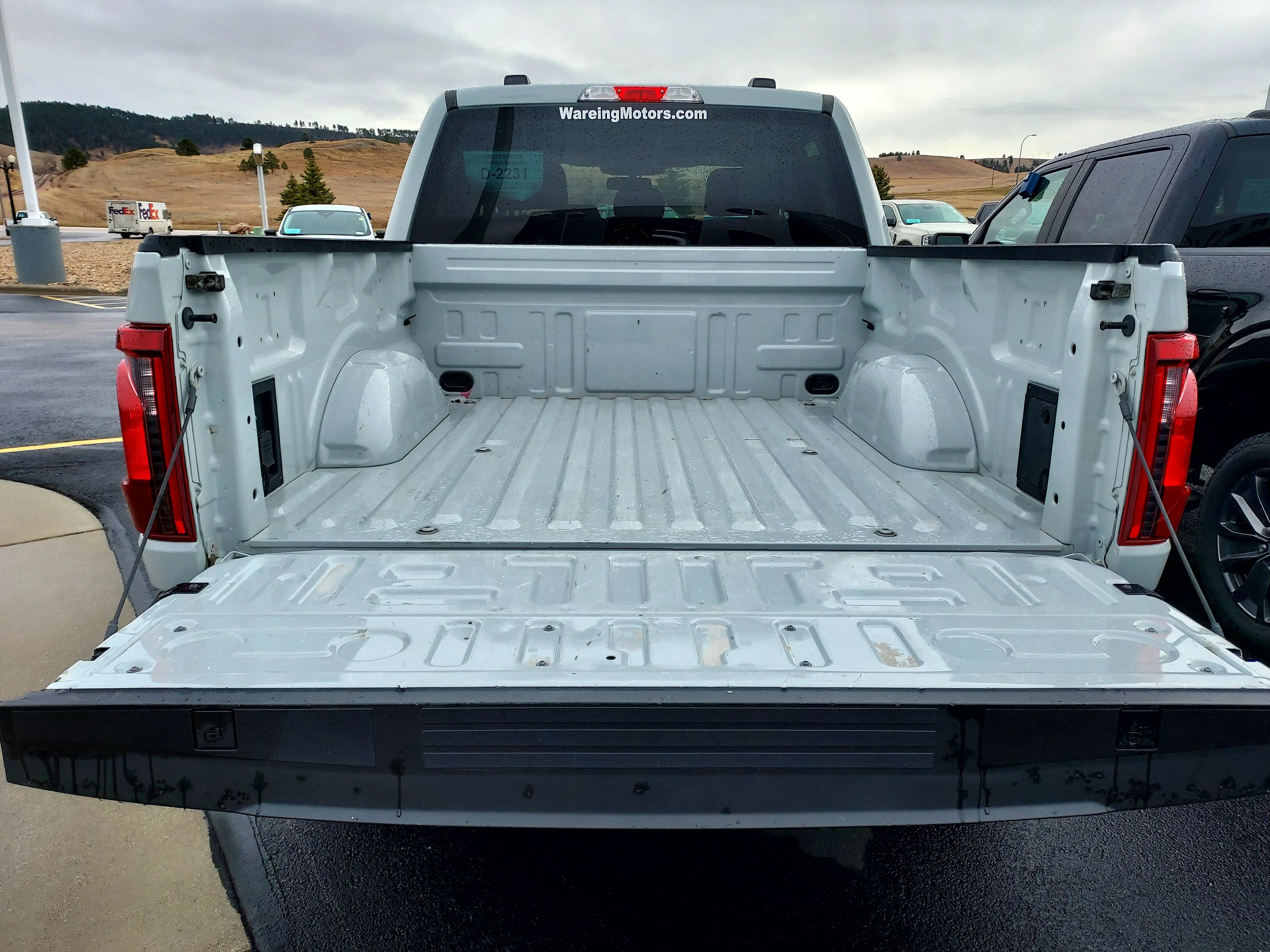 Used 2024 Gray Ford XLT image 6