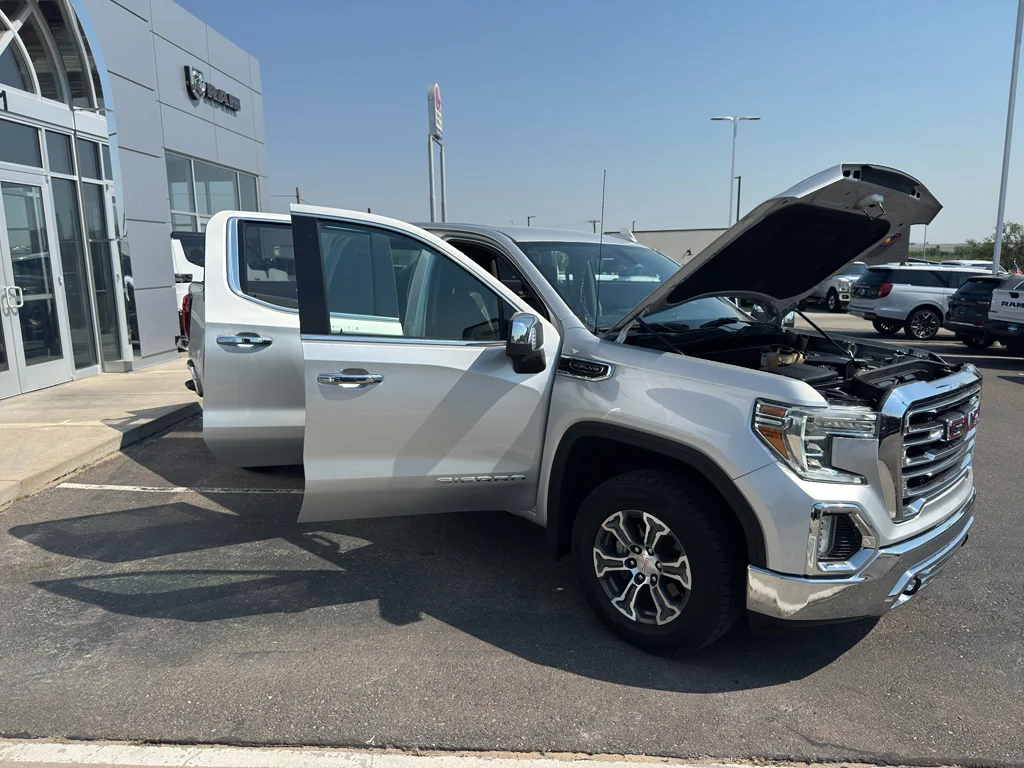Used 2021 Quicksilver Metallic GMC SLT image 23