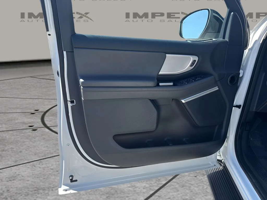 Used 2025 White Ford Active image 26