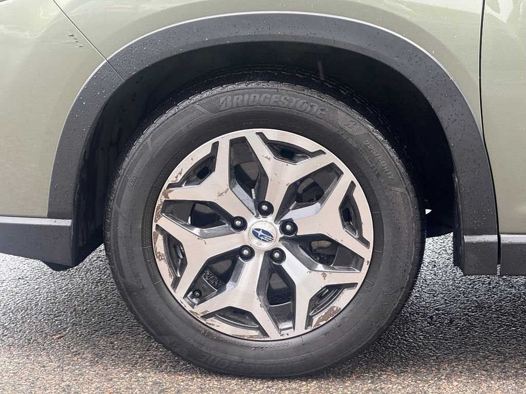 Used 2020 Green Subaru Premium image 6