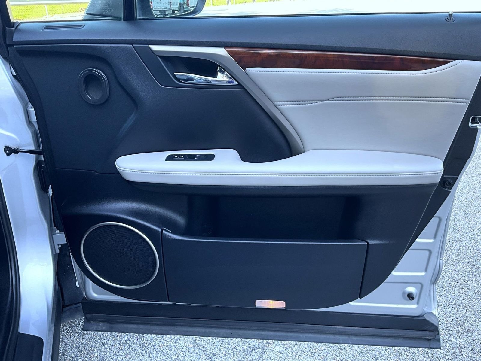 Used 2018 Silver Lexus 350L image 19