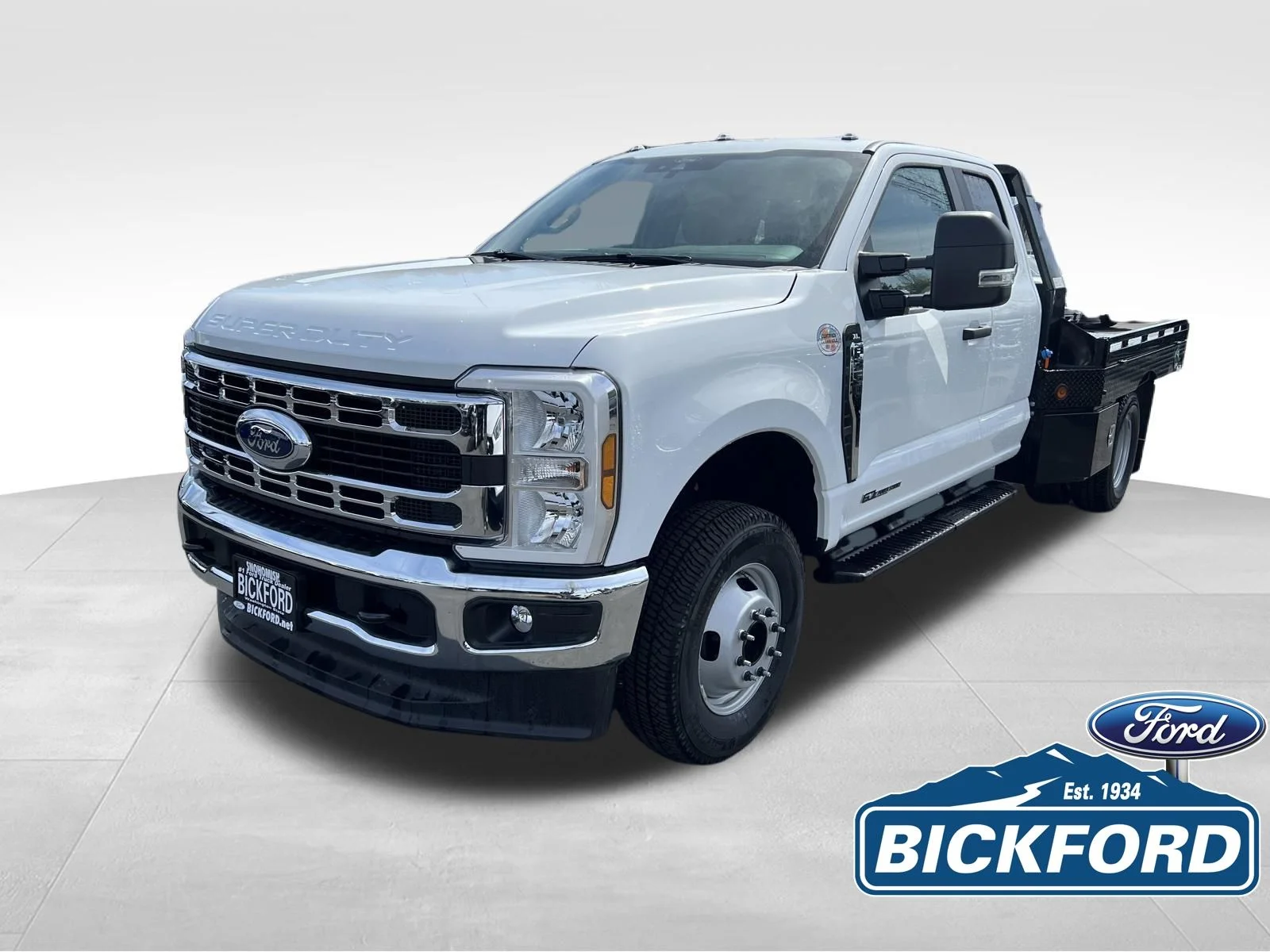 2026 Ford F-350 XL 4x4 SuperCab 168-In DRW's photo