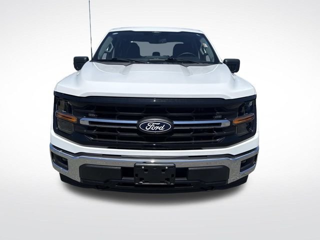 Certified Used 2024 Oxford White Ford XLT image 8