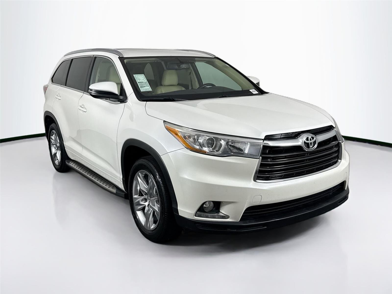 Used 2016 Blizzard Pearl Toyota Limited image 10