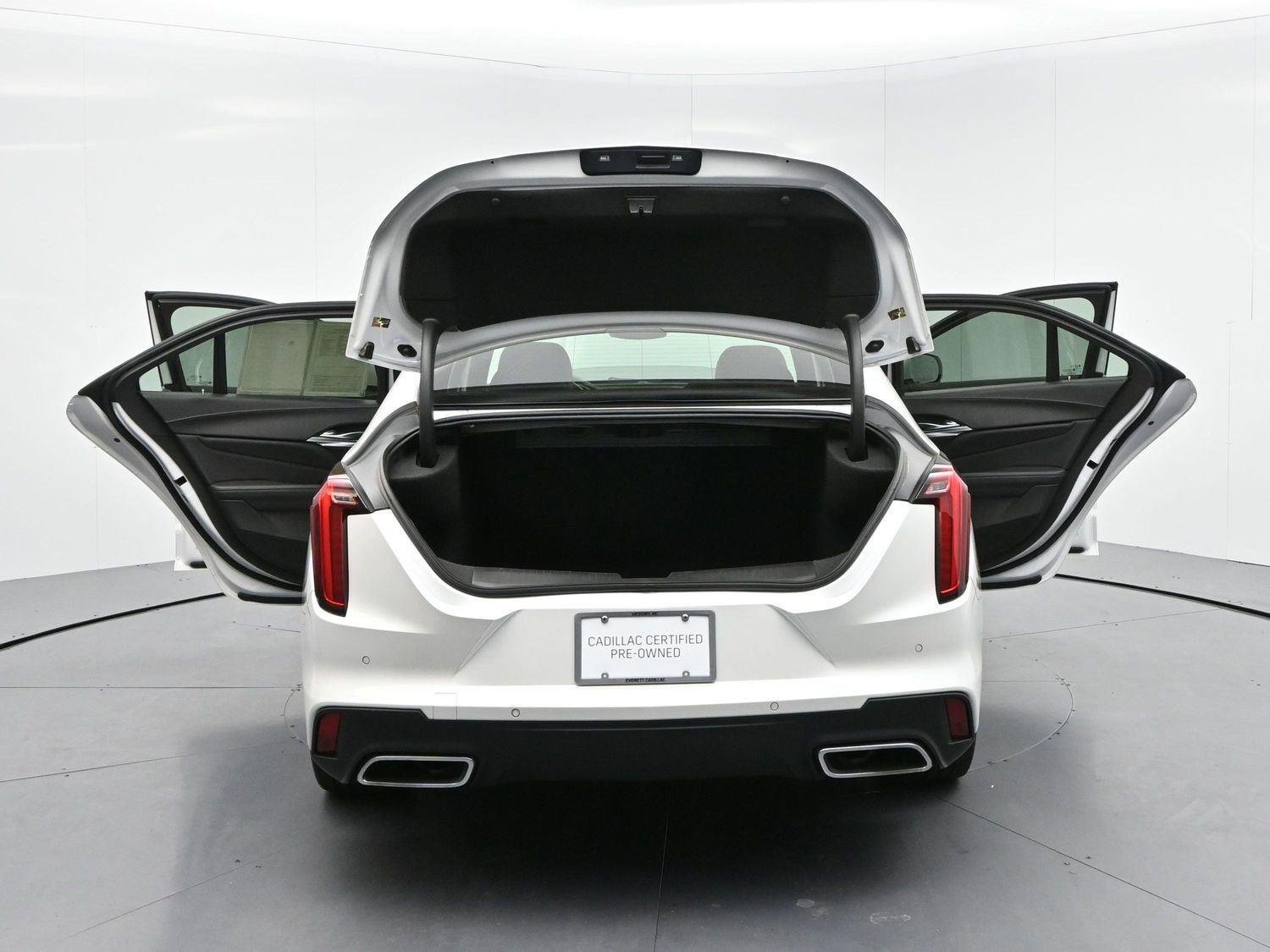 Used 2022 Crystal White Tricoat Cadillac Premium Luxury image 44
