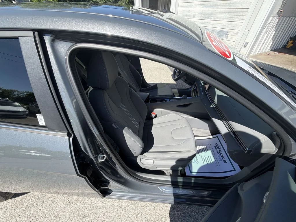 Used 2024 Gray Hyundai SEL image 25