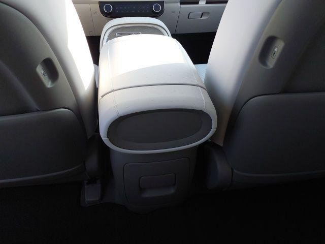 New 2026 Abyss Black Hyundai Blue SEL Premium image 28