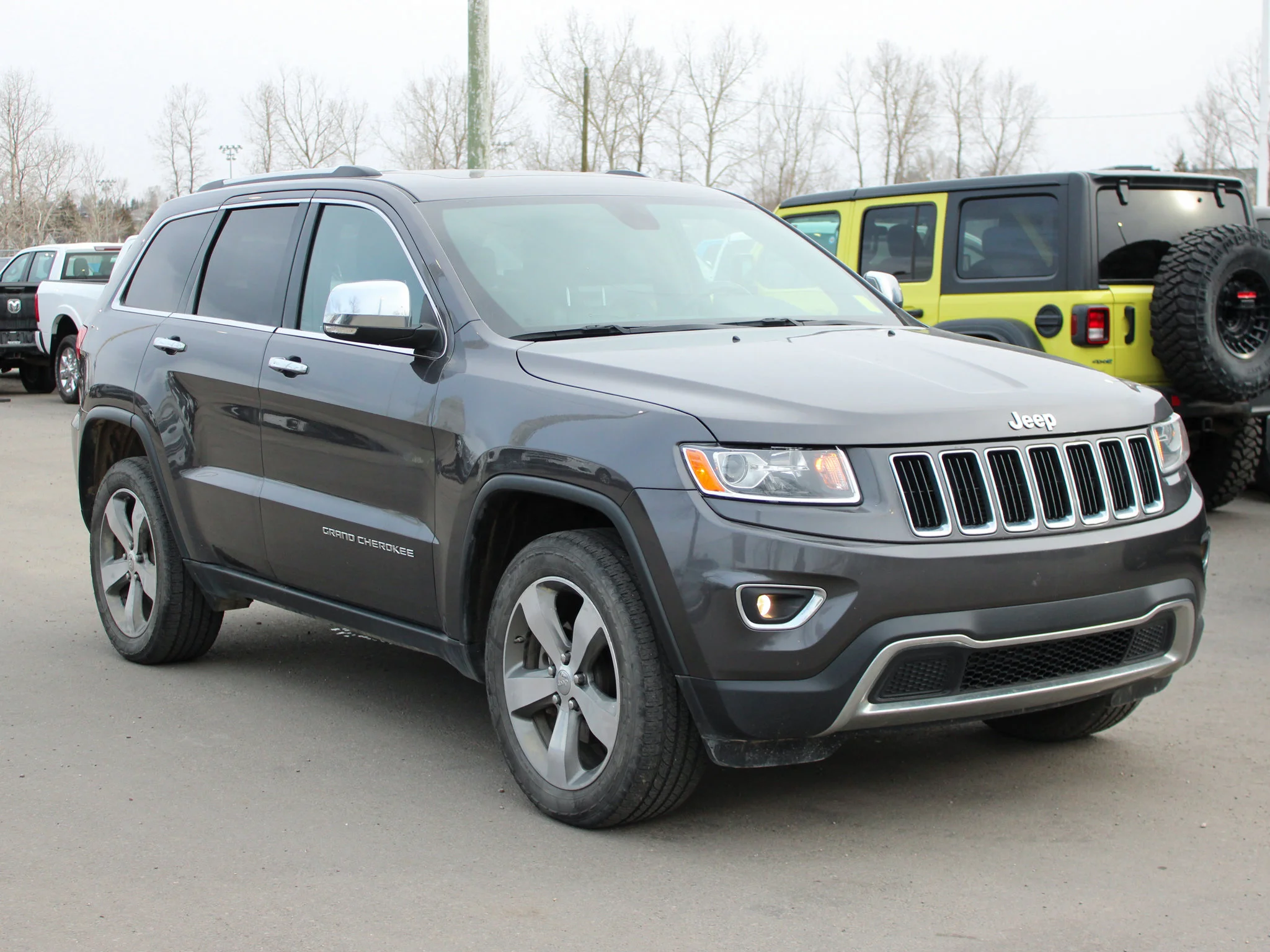 Used 2015 Grey Jeep Limited * Mechanic Special | Heated Seats | Navigation | Remote Start | V6 image 7