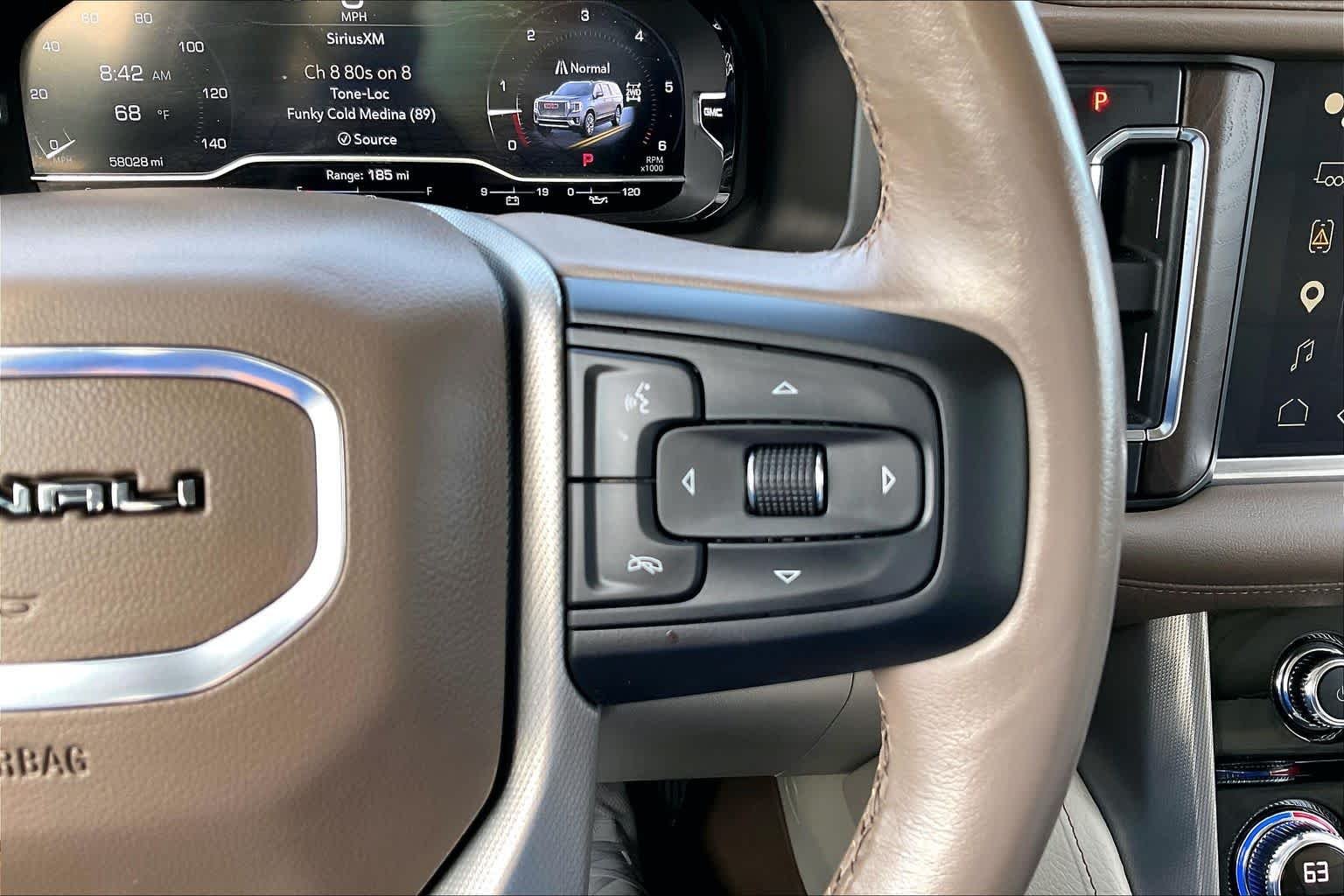 Used 2022 White Frost Tricoat GMC Denali image 25