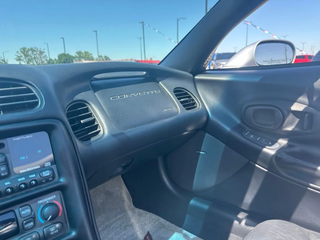 Used 1998 Silver Chevrolet Base image 20