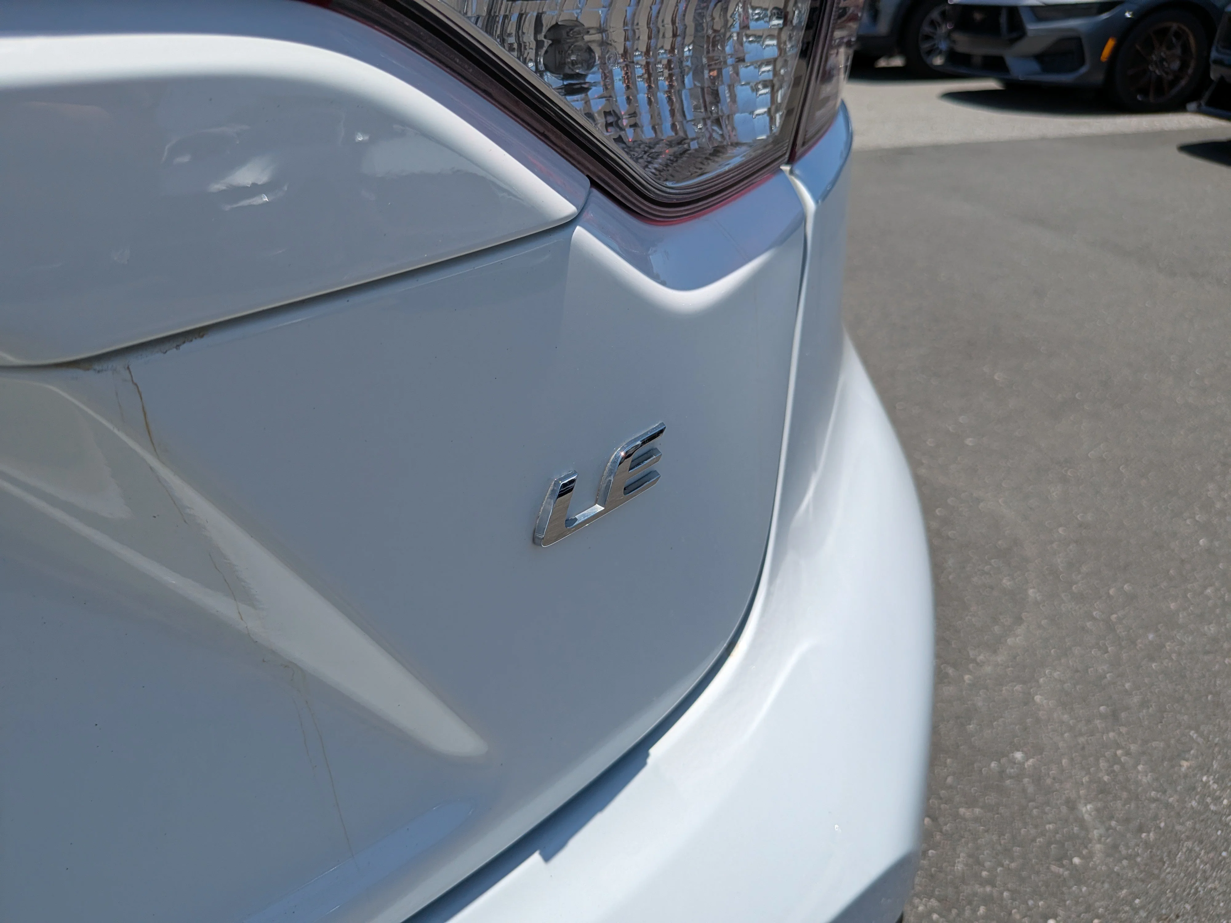 Used 2024 Ice Toyota LE image 13